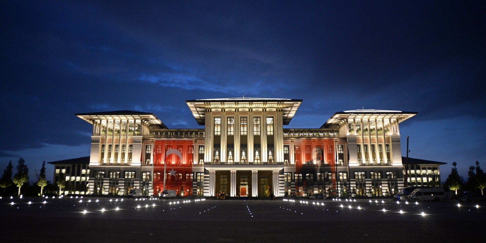T.C.CUMHURBAŞKANLIĞI KÜLLİYESİ