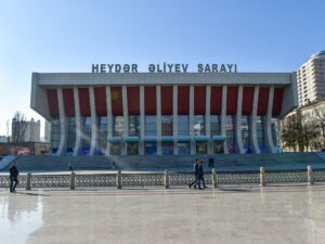 HAYDAR ALİYEV KÜLTÜR MERKEZİ