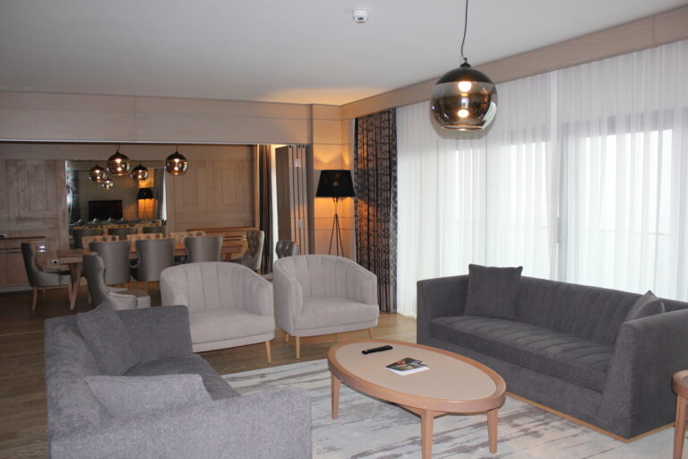 RADİSSON BLU HOTEL